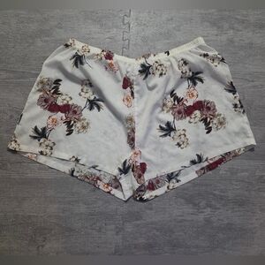 SHEIN Womens Plus Size Floral Print Shorts - White and Burgundy EUC 5X